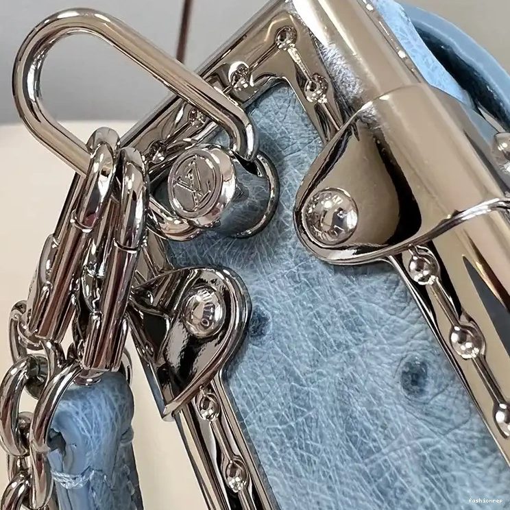 Fashionrep Bags 2407YZ0174 LV 0623